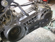 27082011004